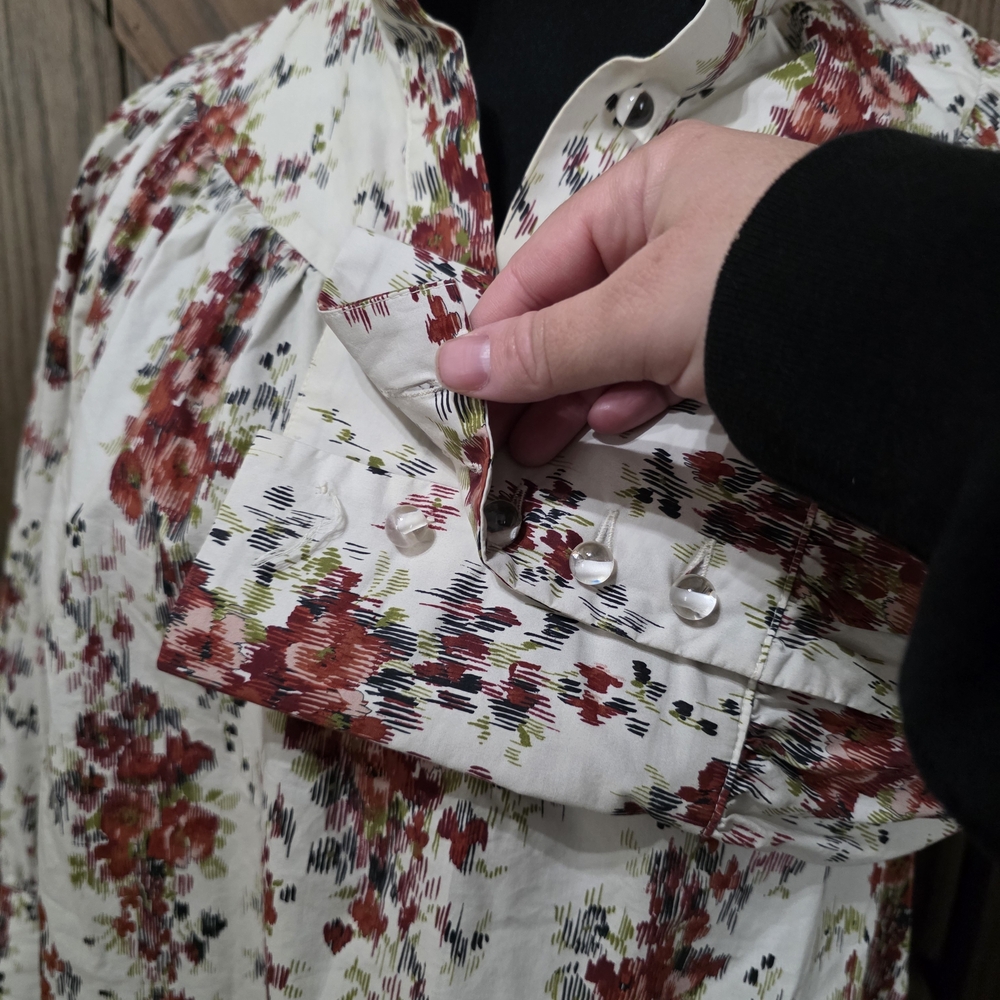 Tuckernuck Multicolor Floral Blouse - Picture 7 of 8